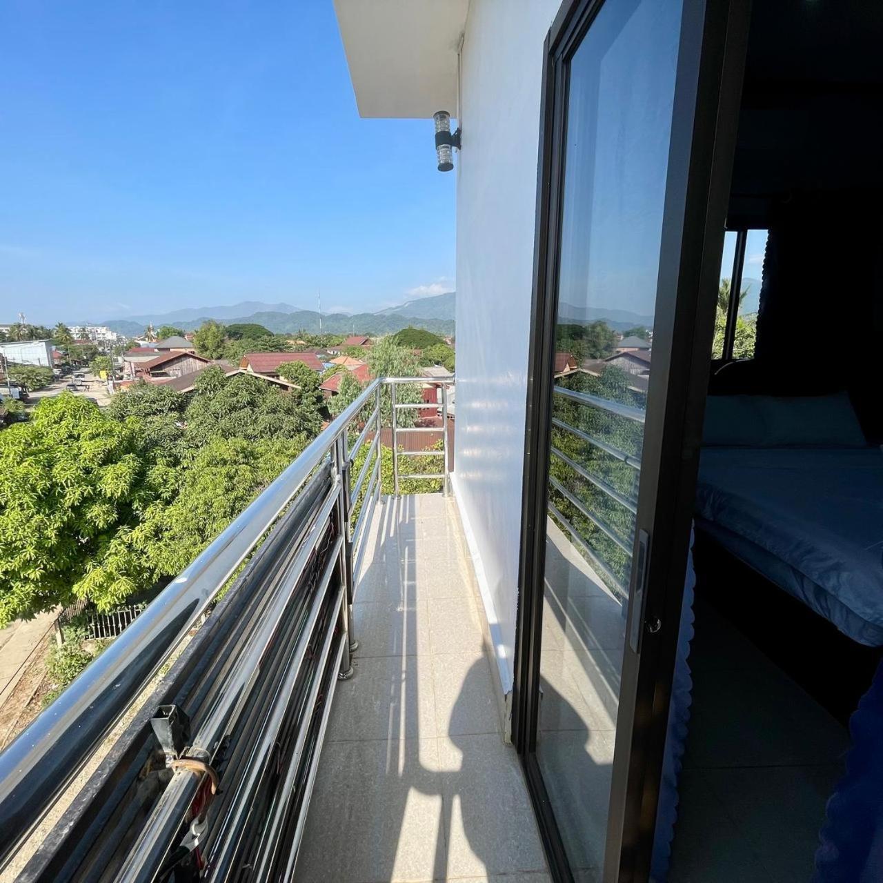 Smile Guesthouse Vangvieng Ванг-Виенг Экстерьер фото