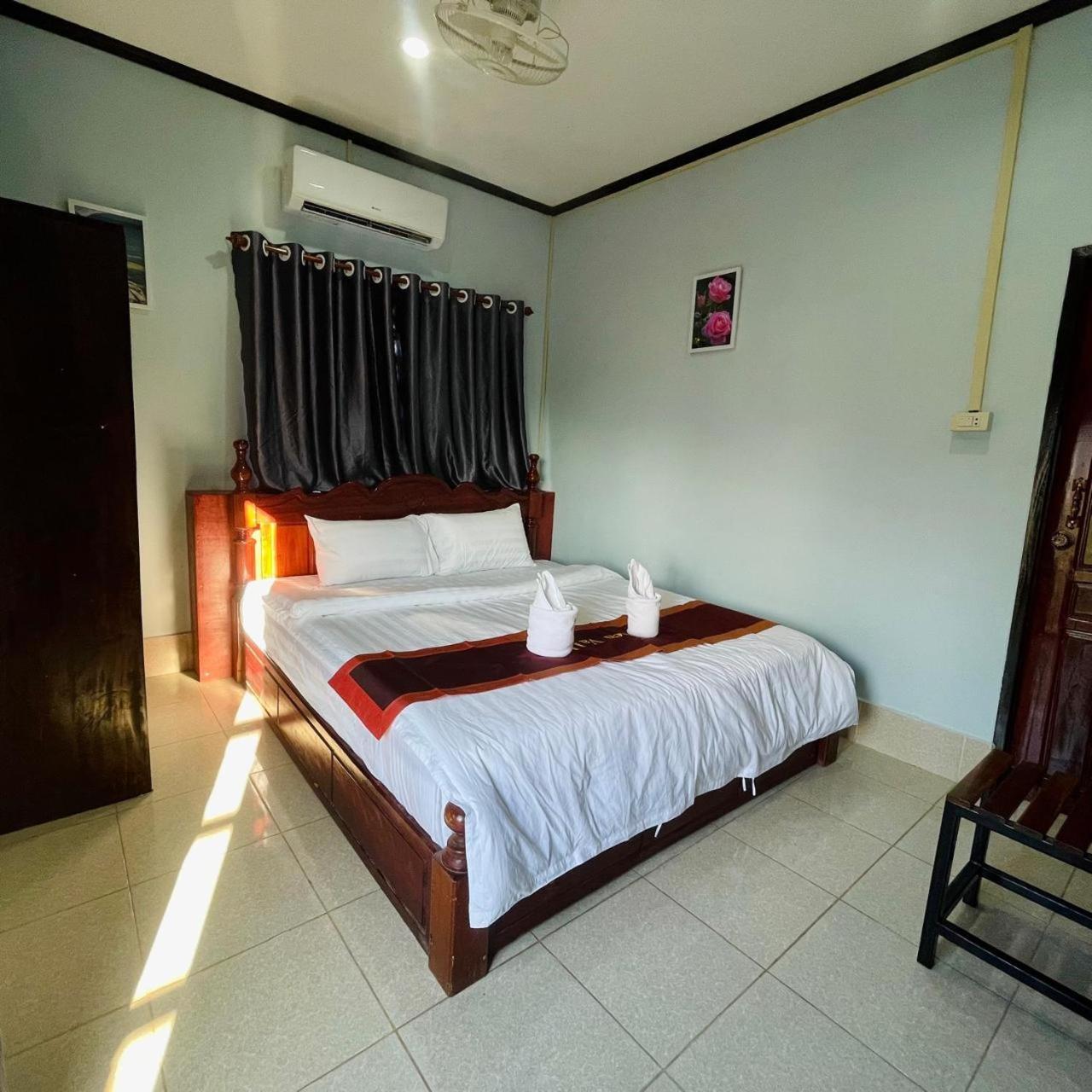 Smile Guesthouse Vangvieng Ванг-Виенг Экстерьер фото